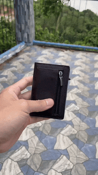 Peut contenir jusqu’à 11 cartes